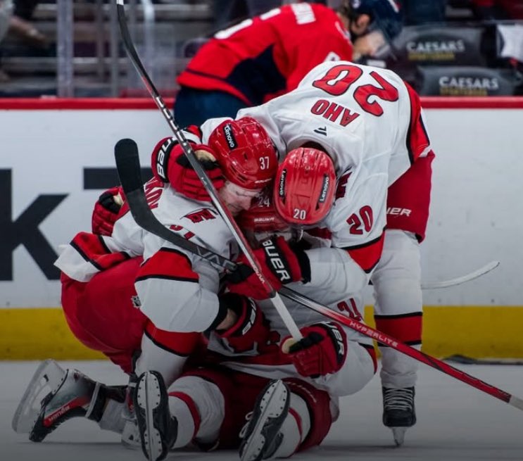 86TERAVAINEN's tweet photo. oh my god I’m sobbing https://t.co/EDRJDa46B2