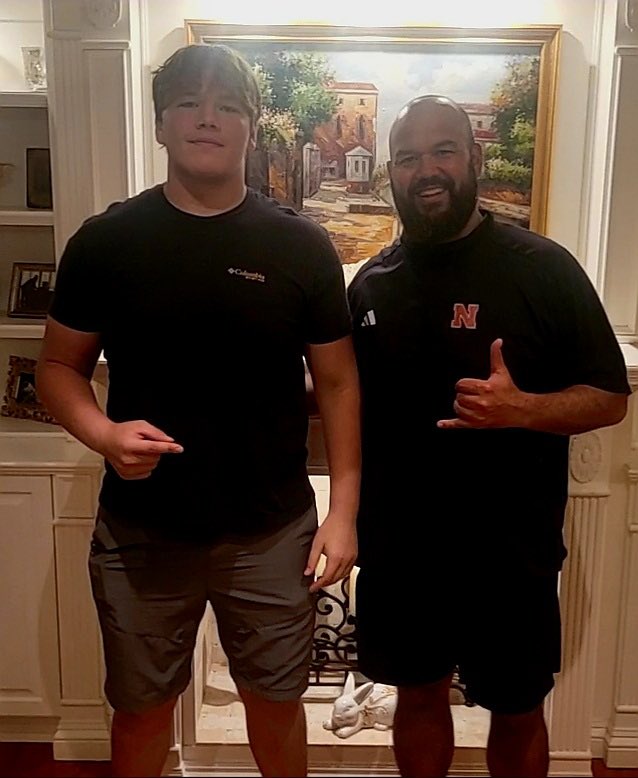 Ryan Miret 4⭐️ IOL (@ryan_miret) on Twitter photo Thank you Coach Raiola for coming to my house and having dinner with my family! #GBR 🌽
<a href="/DonovanRaiola/">Donovan Raiola</a> <a href="/CoachMattRhule/">Matt Rhule</a> <a href="/philipsimpson1/">philip simpson</a> <a href="/LifeCoachPierre/">Pierre Senatus</a> Thank you Coach Raiola for coming to my house and having dinner with my family! #GBR 🌽
<a href="/DonovanRaiola/">Donovan Raiola</a> <a href="/CoachMattRhule/">Matt Rhule</a> <a href="/philipsimpson1/">philip simpson</a> <a href="/LifeCoachPierre/">Pierre Senatus</a>