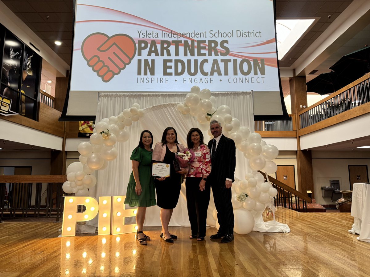 Bernice Chavez (@bernice_chav) on Twitter photo Proud to celebrate our Sageland partners <a href="/YISDPIE/">YISD Partners In Education</a> Luncheon today! Huge congrats to Julianna Esparza Loyaโour Rookie of the Year! Thank you <a href="/myGECU/">GECU</a>, Whataburger, <a href="/JAofElPaso/">JA of El Paso</a>, and Mr. Bone at Charlie Clark for your amazing support of our students! Proud to celebrate our Sageland partners <a href="/YISDPIE/">YISD Partners In Education</a> Luncheon today! Huge congrats to Julianna Esparza Loyaโour Rookie of the Year! Thank you <a href="/myGECU/">GECU</a>, Whataburger, <a href="/JAofElPaso/">JA of El Paso</a>, and Mr. Bone at Charlie Clark for your amazing support of our students!