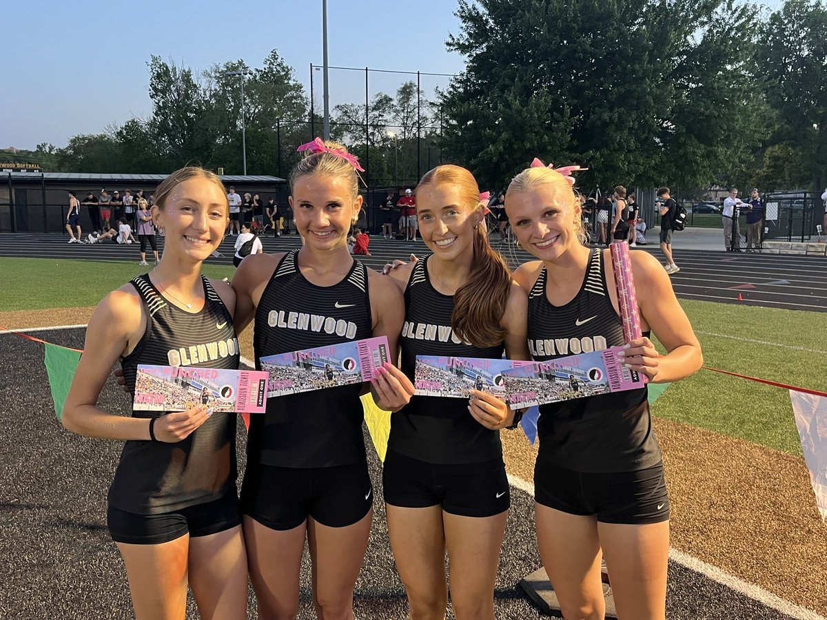 Caitlin, Megan, Breckyn, and Brooklyn end the day with the 4x4 punching their ticket to State!!