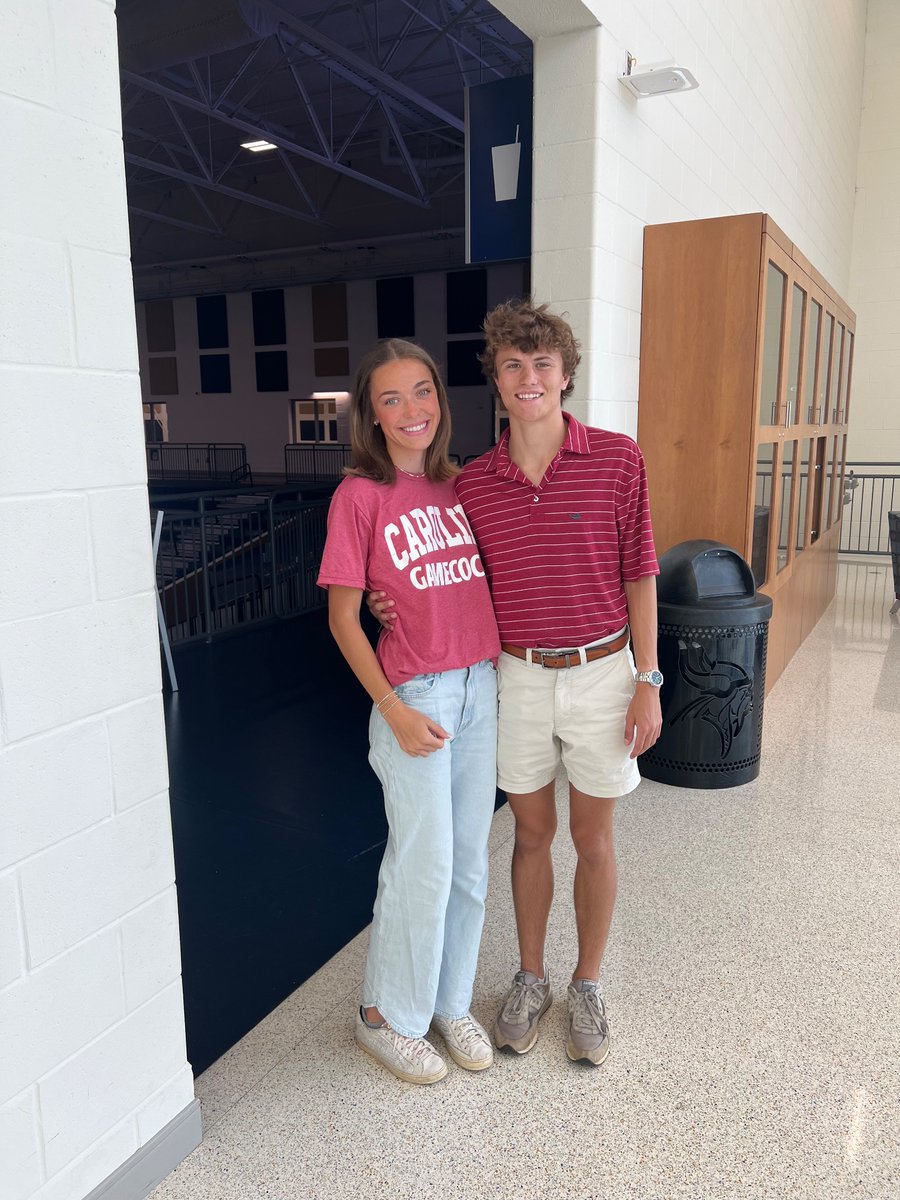 AREaton's tweet image. Thanks to all of the family, teammates, coaches, and friends who have supported Knox over the years. We are so excited that he will continue to run as he moves on to University of SC.  I can’t believe that Saturday is his final race as a Viking!  💙💛