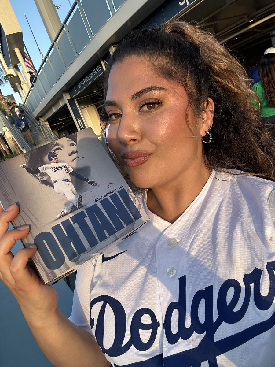 michelleweezy_'s tweet photo. @Dodgers secured my ohtani bobble head #Dodgers #ohtani https://t.co/C1qnv0gMqr