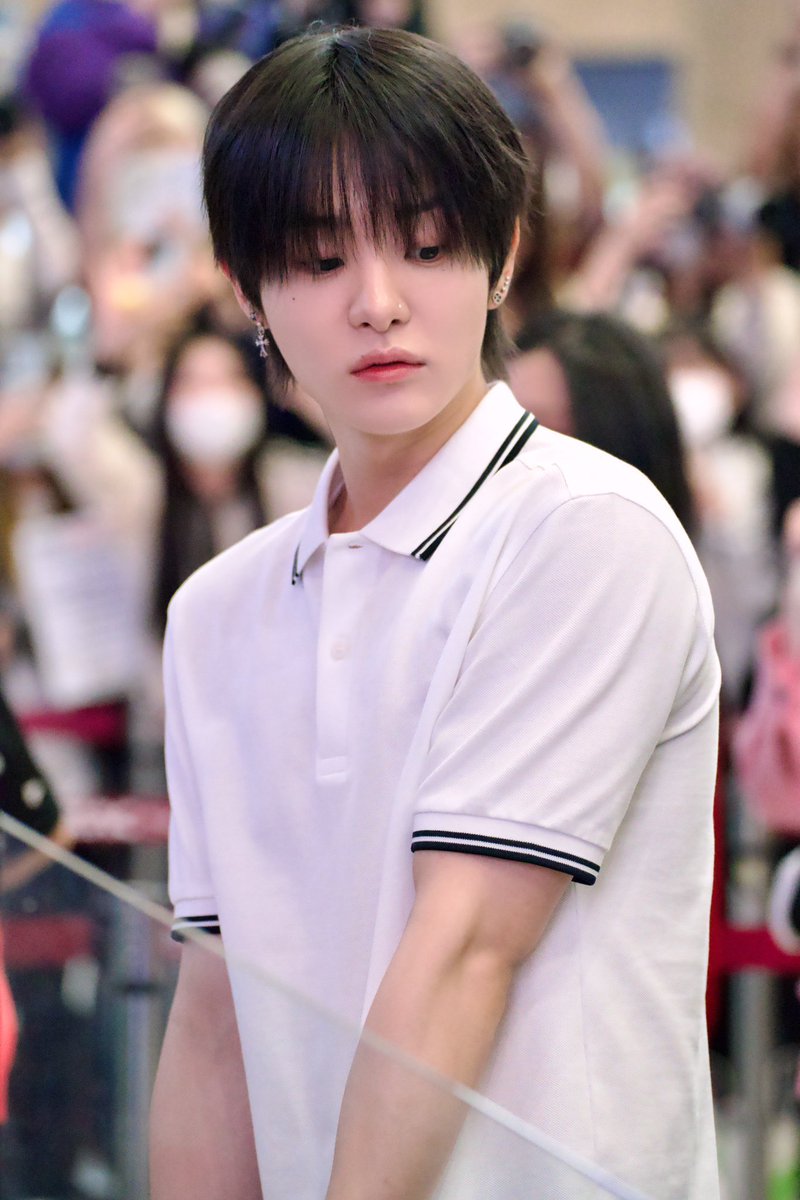 카라티 지훈의 부활이라니🥹
심장이 터짐