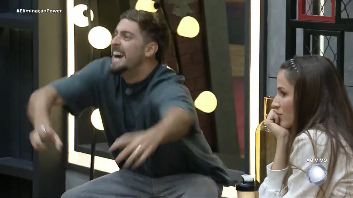 jaoComenta_'s tweet photo. O eike achando que a Carol tinha sido eliminada KKKKKKKKKKK

#EliminaçãoPower https://t.co/iI7poPQKm9