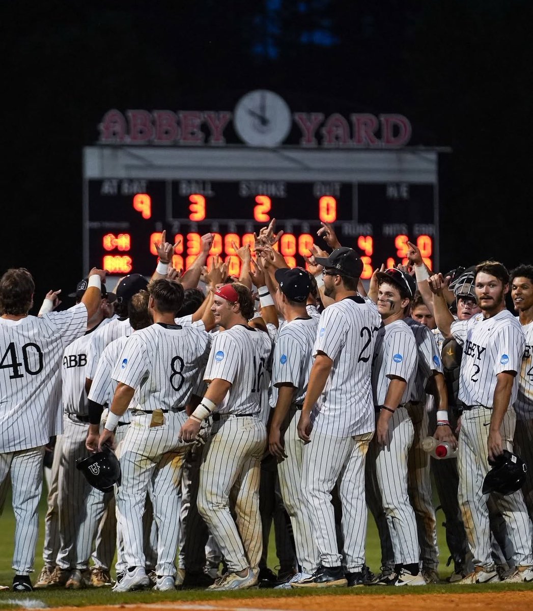 The Crusaders rallied with two solo shots in the 8th and a walk-off single in the 9th to steal Game 2️⃣ from Carson-Newman!

Abbey Wins: 5 - 4
Next Game: Tomorrow, 6 PM

#RaiseTheRed | #AbbeyAthletics