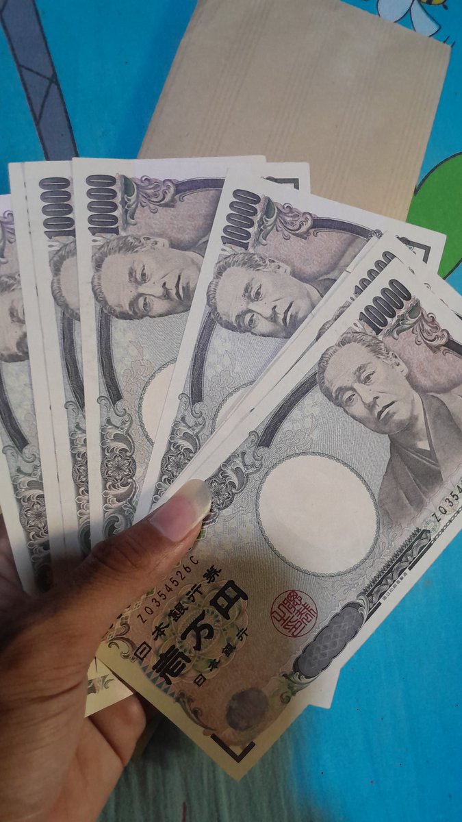 AminIchsanuddin's tweet photo. Uang saku buat beli cilok 🍡 https://t.co/WpXQN32NhF