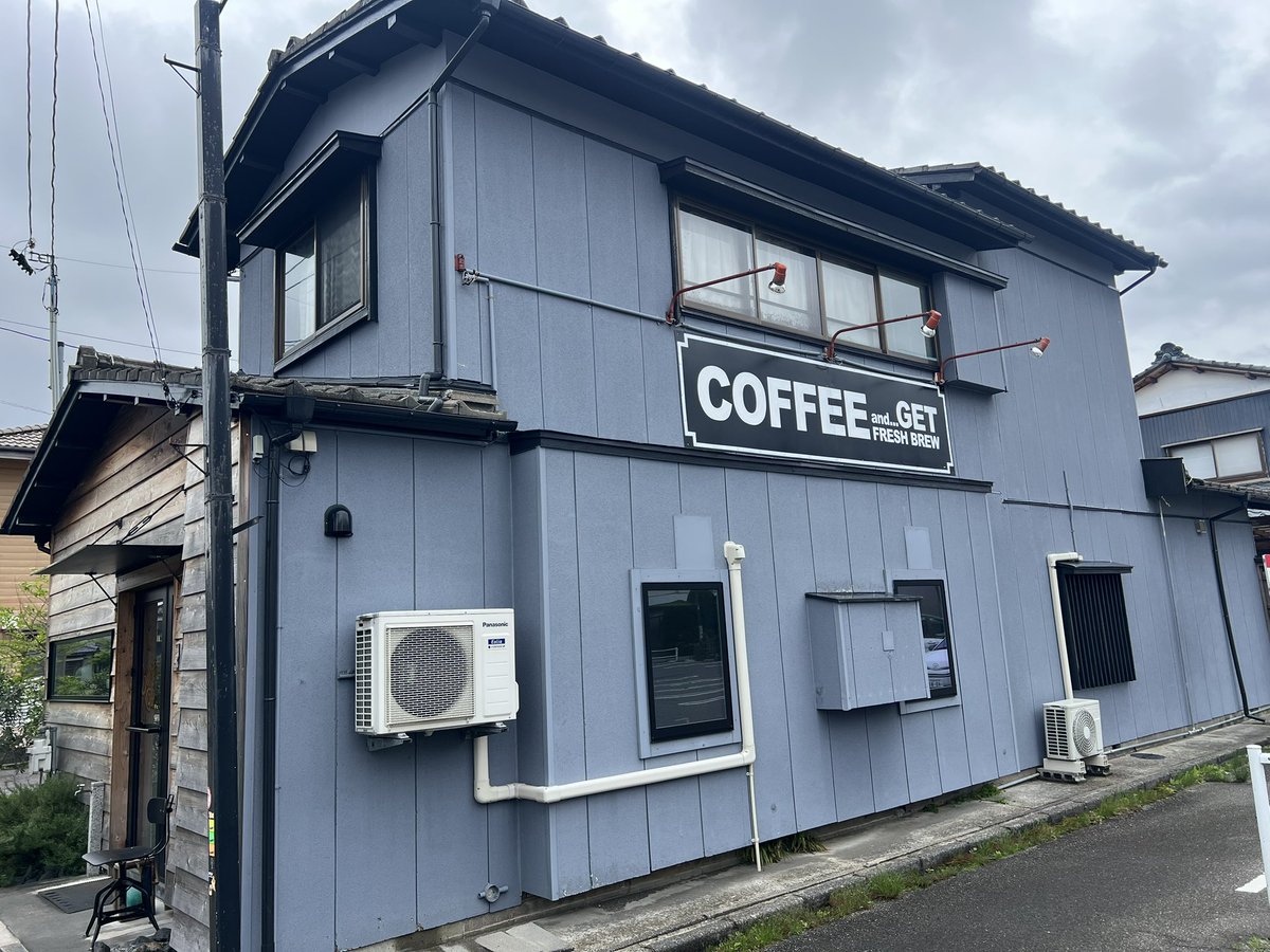 iwamu_rock's tweet photo. ☕️ポスター・フライヤー設置の御礼🍩
「bump coffee」様
設置のご協力ありがとうございます☺️
Instagram▶︎https://t.co/fRBvsAq9Wf
西蒲区役所駐車場脇にお店があります。
オーナーの海藤さんが丁寧に淹れてくれたコーヒーと奥様の手作りのドーナツのペアリングは最高美味です🥰
#bumpcoffee
#巻 https://t.co/3hUVHt0OFT