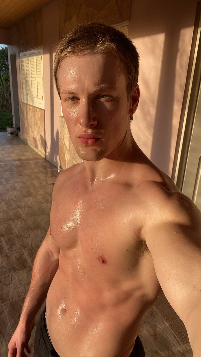 and_munc's tweet image. Treino em casa funciona sim