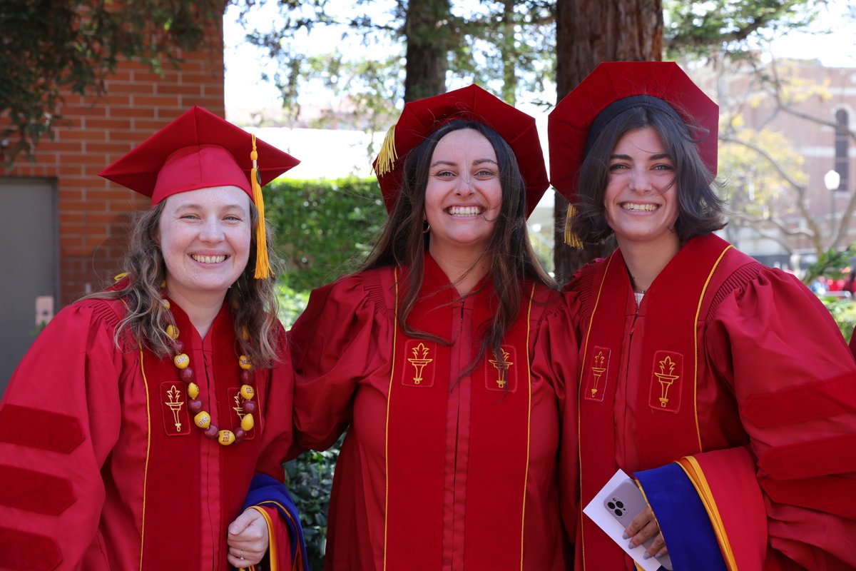 USCLeonardDavis's tweet image. We can't wait to celebrate you tomorrow, Class of 2025! Congratulations, and make sure to tag your posts and stories with @USCLeonardDavis & #USCGeroGrad. See you tomorrow at Founder’s Park @ 4:30 p.m. ✌️
📷 Class of 2024 commencement