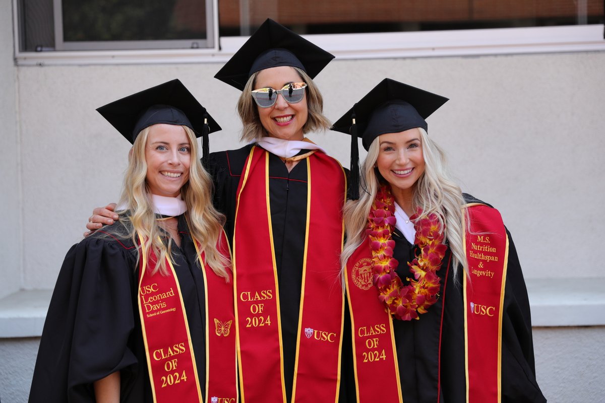 USCLeonardDavis's tweet image. We can't wait to celebrate you tomorrow, Class of 2025! Congratulations, and make sure to tag your posts and stories with @USCLeonardDavis & #USCGeroGrad. See you tomorrow at Founder’s Park @ 4:30 p.m. ✌️
📷 Class of 2024 commencement