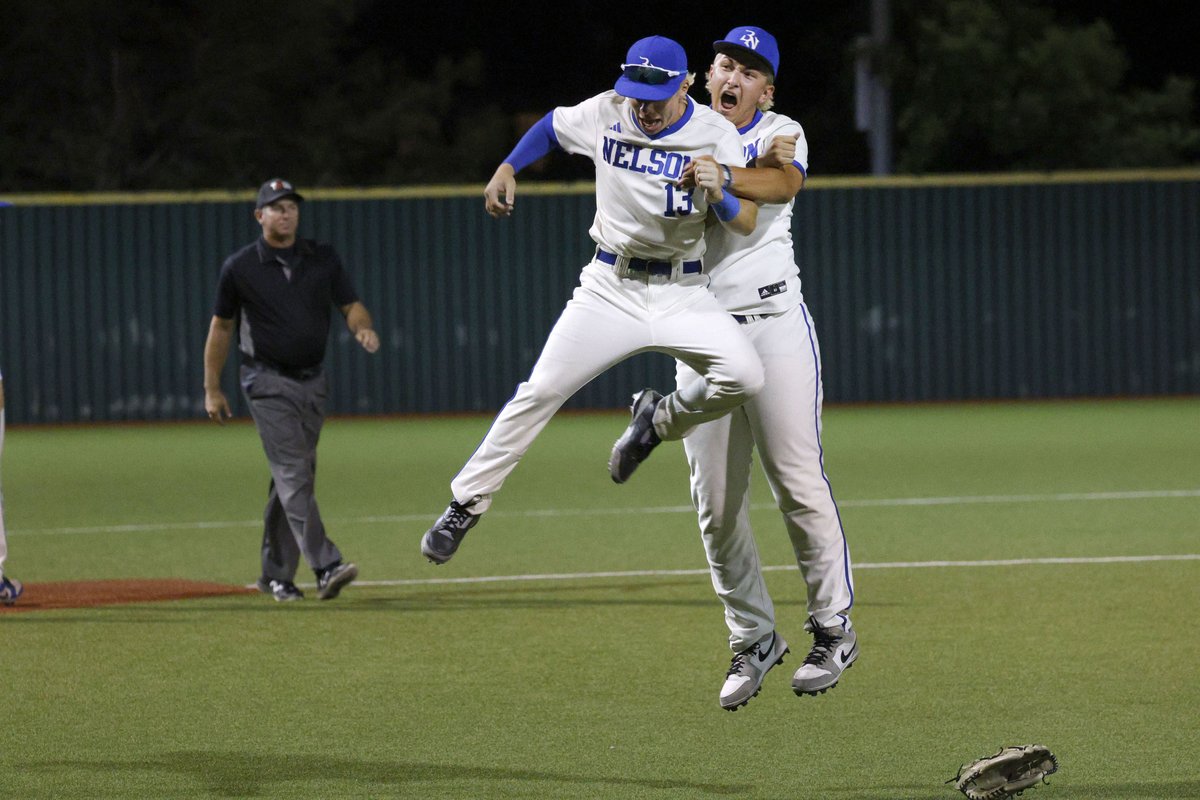 SportsDayHS (@sportsdayhs) on Twitter photo UIL baseball playoffs: Carroll beats Guyer, Byron Nelson wins Game 1 in father-son matchup ⚾️
Read more from <a href="/ronharrodjr/">Ronald Harrod Jr.</a> 👇
dallasnews.com/high-school-sp… UIL baseball playoffs: Carroll beats Guyer, Byron Nelson wins Game 1 in father-son matchup ⚾️
Read more from <a href="/ronharrodjr/">Ronald Harrod Jr.</a> 👇
dallasnews.com/high-school-sp…
