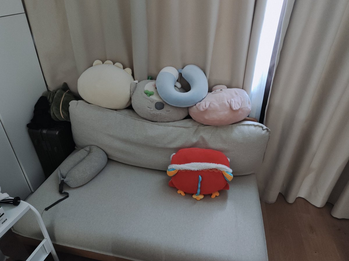 JIANGAIZE (@cashewunss) on Twitter photo 