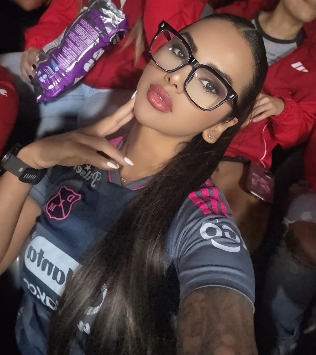 sirena___morena's tweet image. Lo importante es s el contenido ❤️💙😂