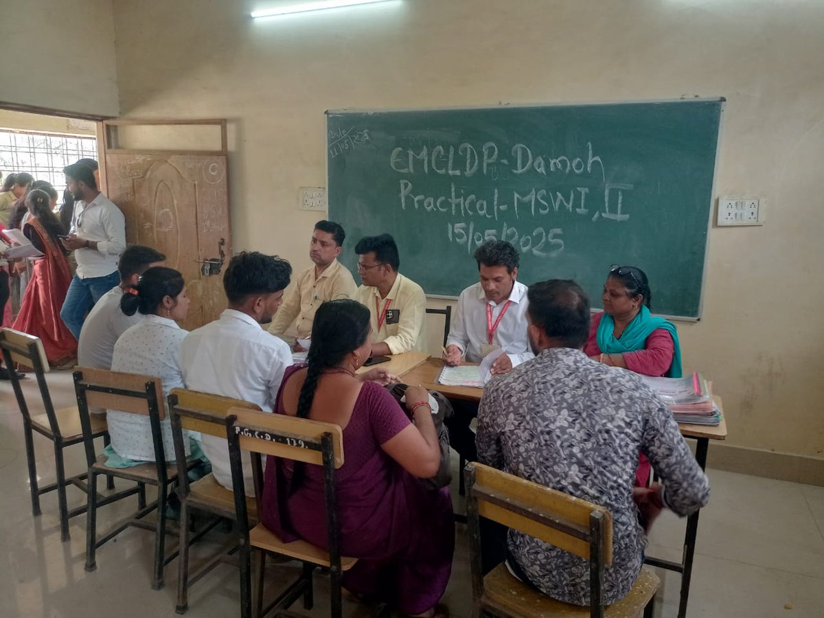 MP_JanAbhiyan's tweet photo. #जन_अभियान_परिषद्_जिला_दमोह
#CMCLDP
मुख्यमंत्री सामुदायिक नेतृत्व क्षमता विकास कार्यक्रम के तहत संचालित Msw1,Msw2 की प्रेक्टिकल की परीक्षा आयोजित https://t.co/NPUcBvOCk5