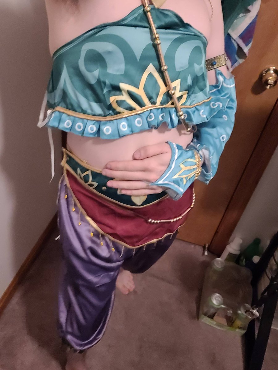 yukishy1523's tweet photo. Good evening folks, it's time for some less than friendly levels of milling out our opponents with the crabby boys (Link below) #Femboy #ThighsThursday #mtgmill https://t.co/SCNhIo8DDl
