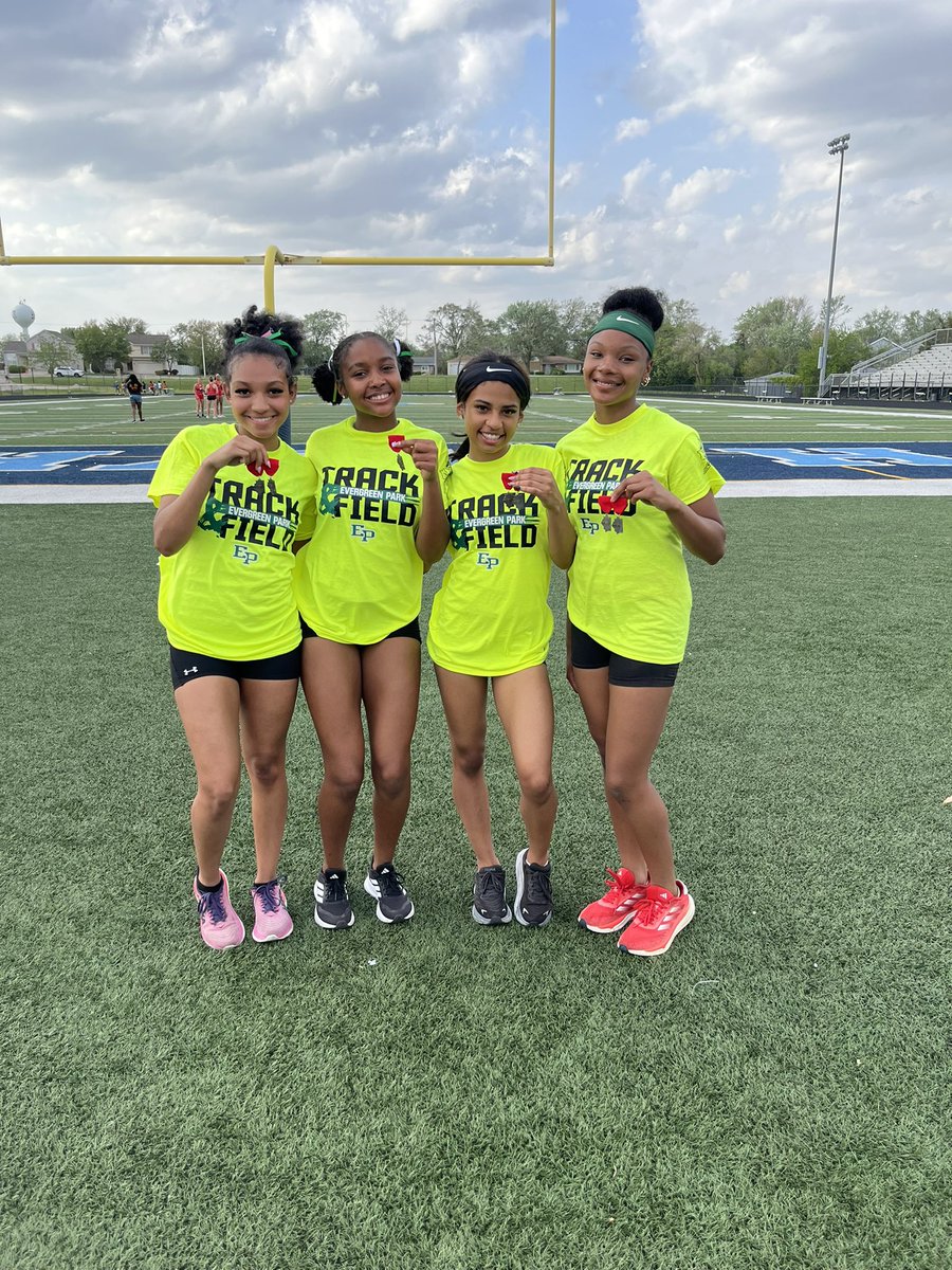 <a href="/EPCHSGirlsTrack/">EPCHSGirlsTrackField</a> IHSA Sectional Medalists🥈&amp; “State Qualifiers” 4x400 Relay Team: A. Lane, L. Lee, C. Plunkett &amp; C. Thompson! 🐎🐎🐎 <a href="/EPCHSAthletics/">EPCHSAthletics</a>