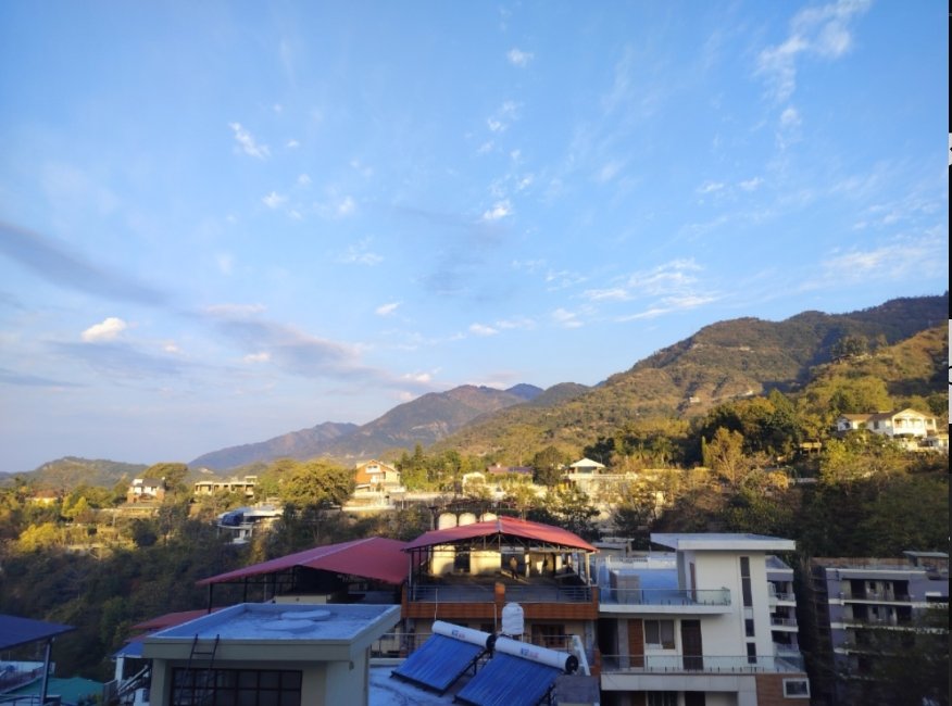 neuronomad_'s tweet image. Good Morning chat ;
I'm back
No more college for the next 80 days!