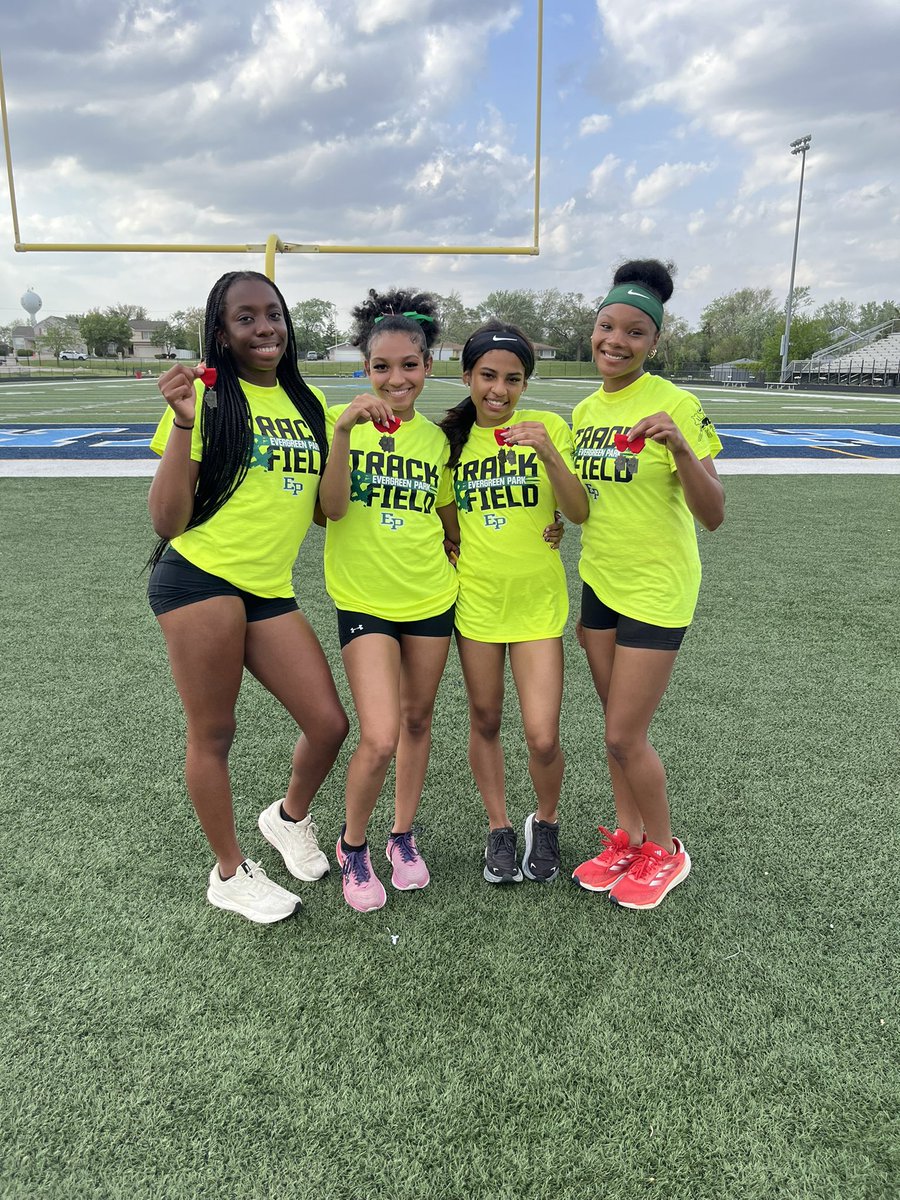 <a href="/EPCHSGirlsTrack/">EPCHSGirlsTrackField</a> IHSA Sectional Medalists 🥈 &amp; “State Qualifiers” and 🚨Broke Their Own School Record🚨4x200 Relay Team: B. Uwajeh, A. Lane, C. Plunkett &amp; C. Thompson!  🐎🐎🐎 <a href="/EPCHSAthletics/">EPCHSAthletics</a>