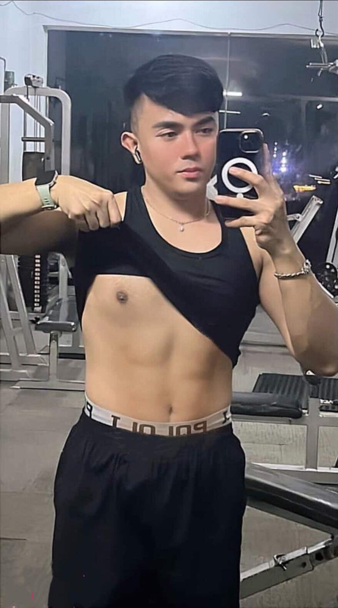 Johan70321122's tweet photo. #gym #model #bandung https://t.co/cF0CgX2cBf