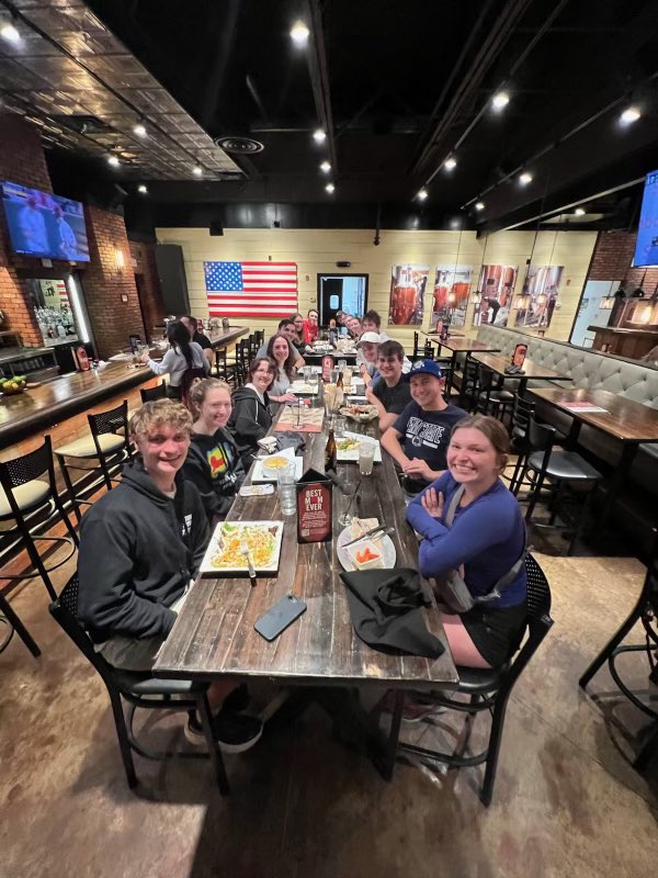 StormChaseTeam's tweet image. DAY 4 RECAP: After yesterday’s long (and epic) day of chasing, we took today to travel to Oklahoma City to position ourselves for the next few days of chasing 🛣️🌪️