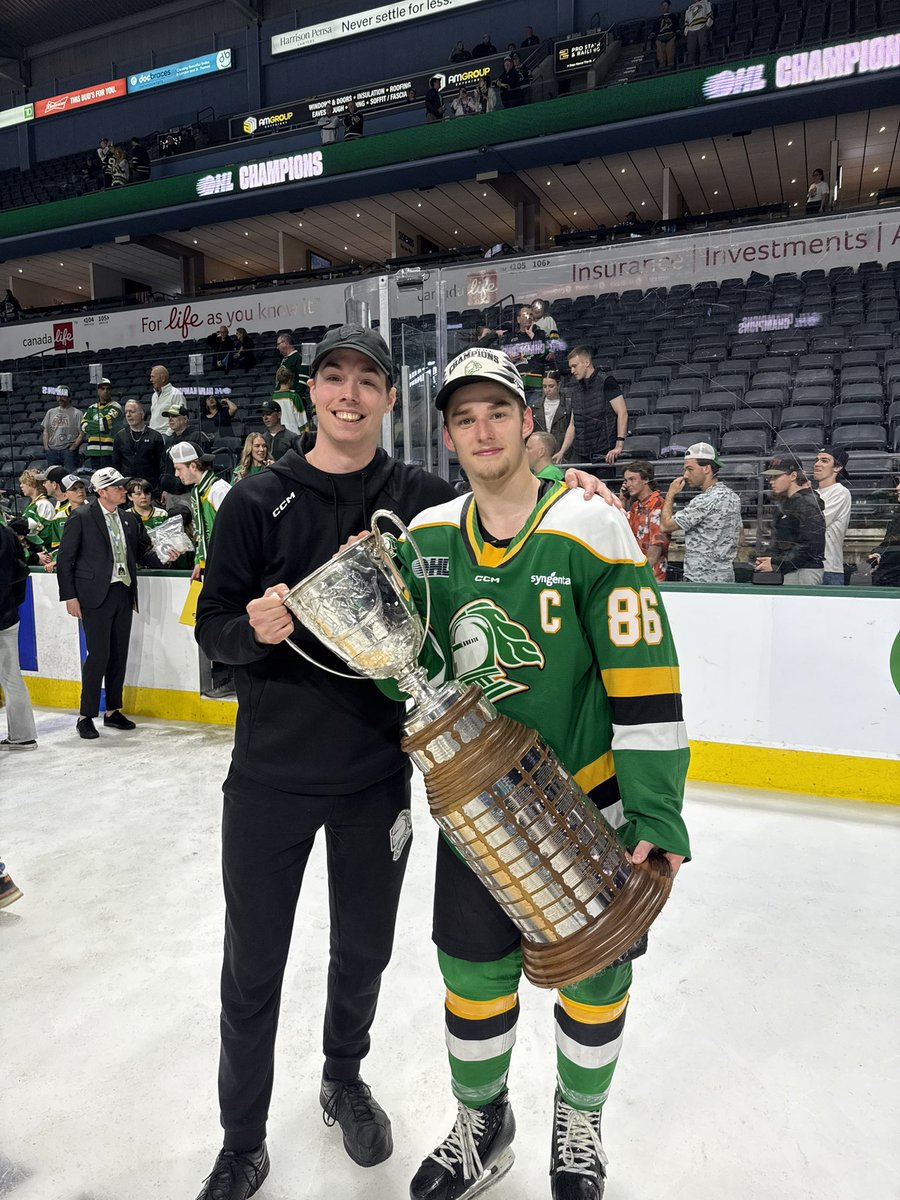 I’m glad the guys had to go to Erie so we could eventually end up at home 💚💛💚