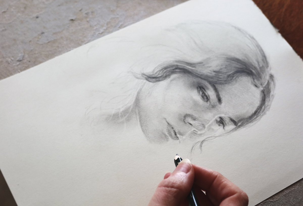 JenDigitalArt's tweet photo. #selfportraitsketch ✍🏻 https://t.co/ADWIn8TViR