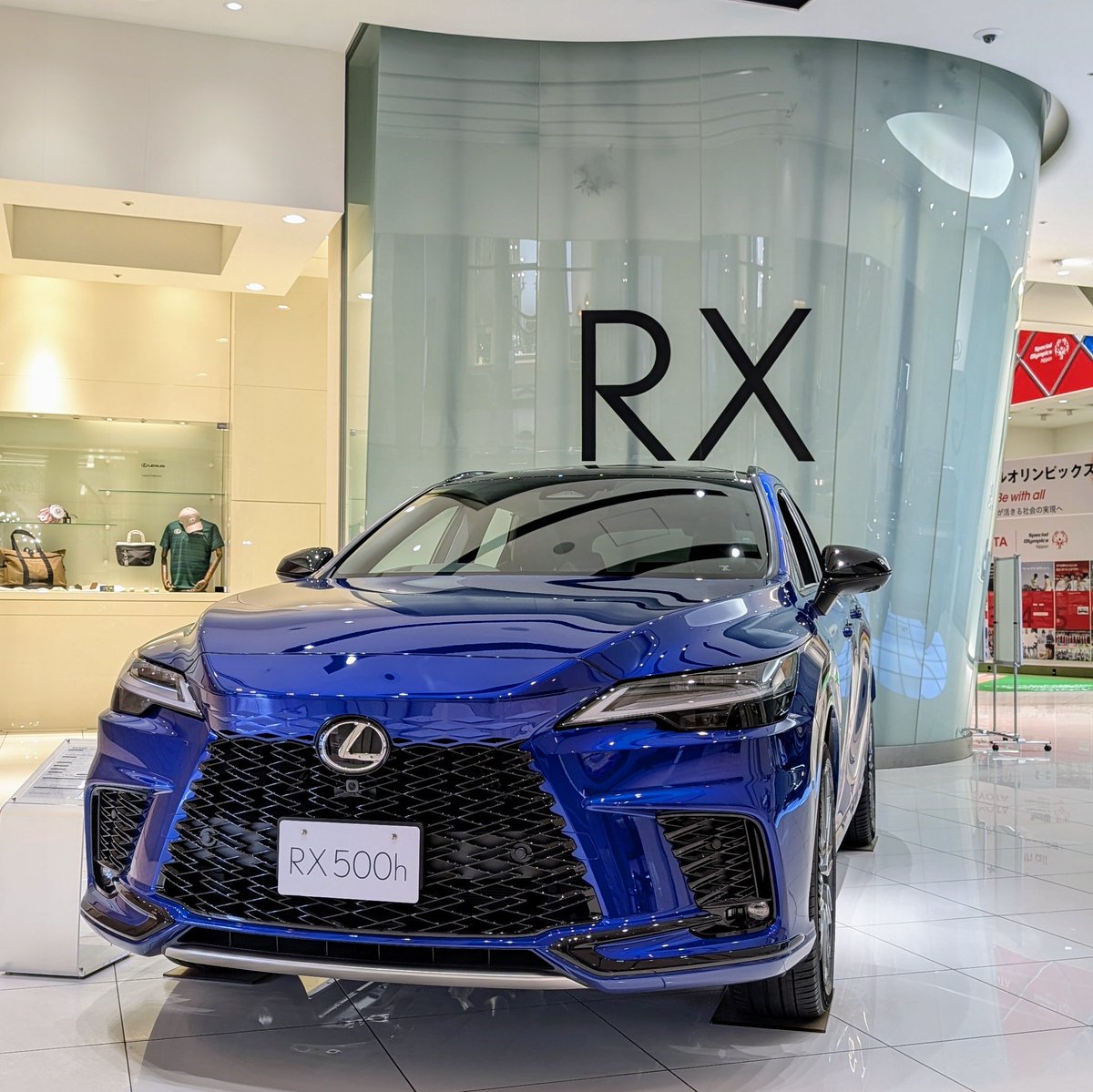 gosurf_rc350's tweet photo. 休憩がてら、初ミッドランドスクエア🚗いや…、初名古屋かも🦆
#LEXUS #GX550 #OVERTRAIL+ #RX500h #FSPORT #Performance #Pixel9Pro https://t.co/lNrnyEMw8l