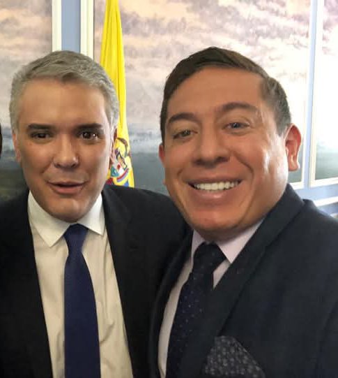 ClaodioloLopez's tweet photo. El expresidente ladrón / Gobernador hampón https://t.co/FTtgg9F9UQ