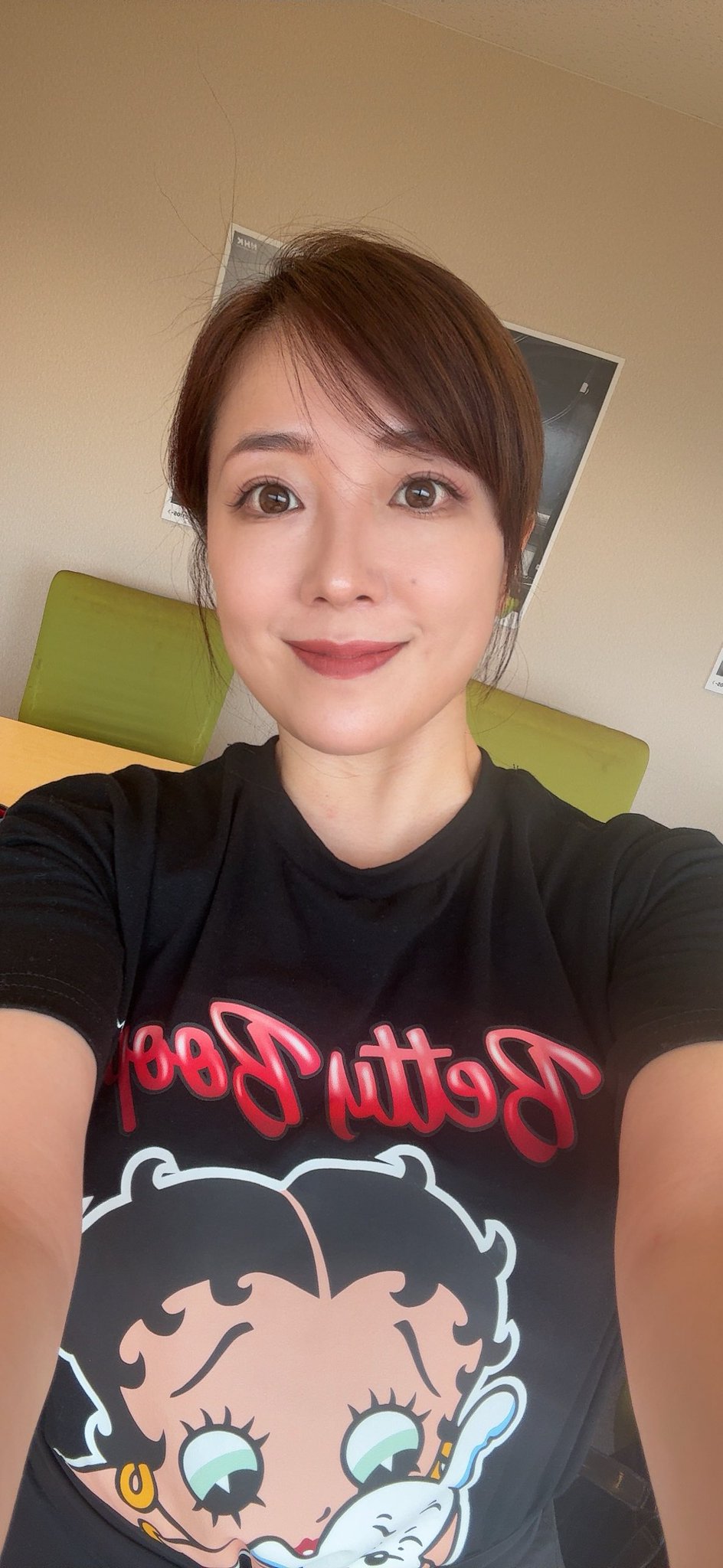 【AYAKA HIRAHARA】Tシャツ オフィシャル GrCqK3oaAAABsrM.jpg:large