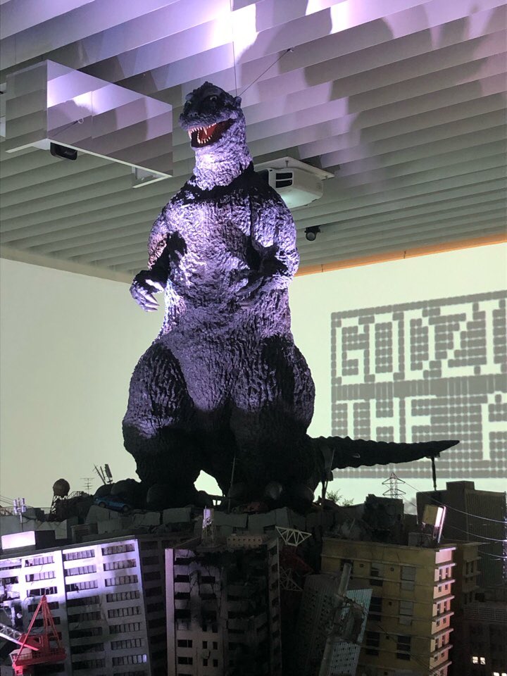 KitadaKoichi's tweet photo. 六本木森ビルでGODZILLA・the  ・art展を鑑賞。現代美術よりの展示でそこそこ面白く観れました。 https://t.co/NVb6tkl5zP