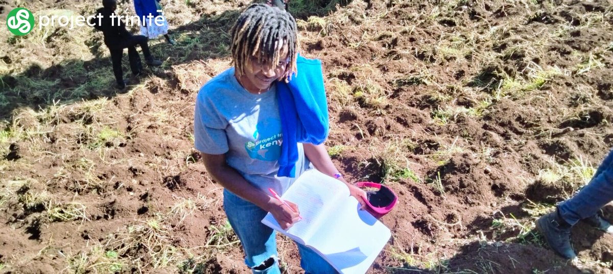 ProjectTrinite's tweet photo. Meet Valary, our data analyst.
From coding to collecting soil samples in the field, she’s proving that data isn’t just digital, it’s grounded in real-world impact.
Here’s what drives her passion for empowering communities through data.
#ProjectTrinitē #WomenInSTEM #FieldFriday https://t.co/b6iWHTE4l0