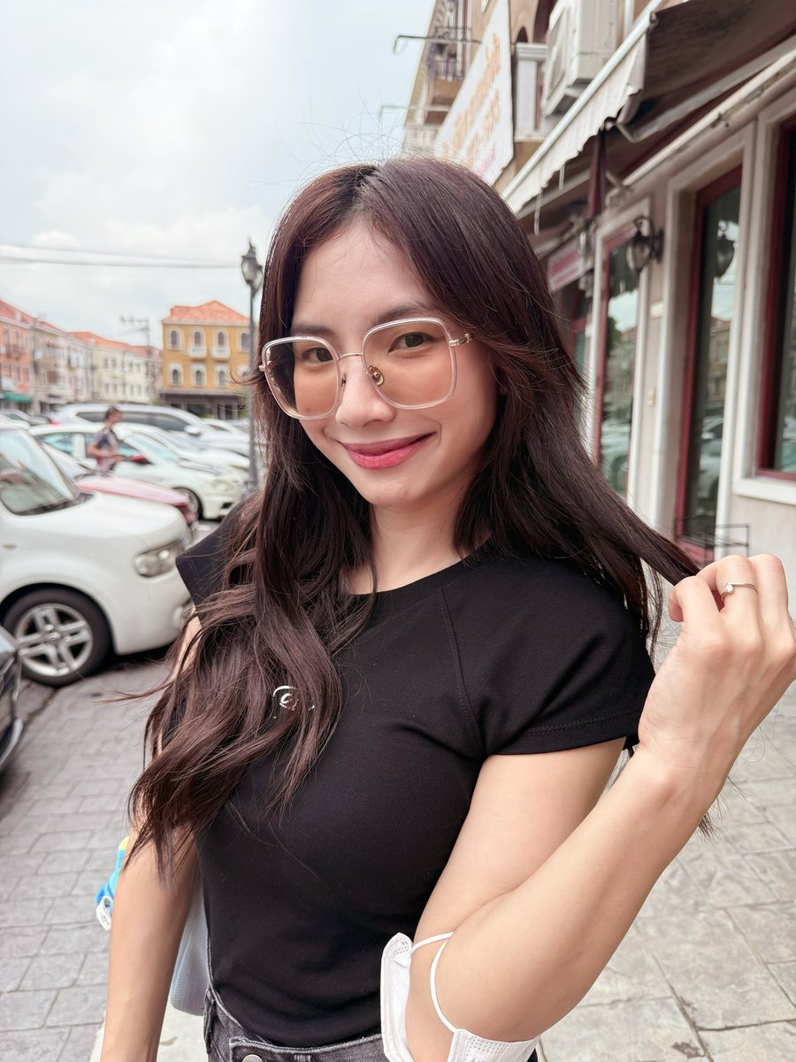 เบลล์ ขอบสนาม tweet media
