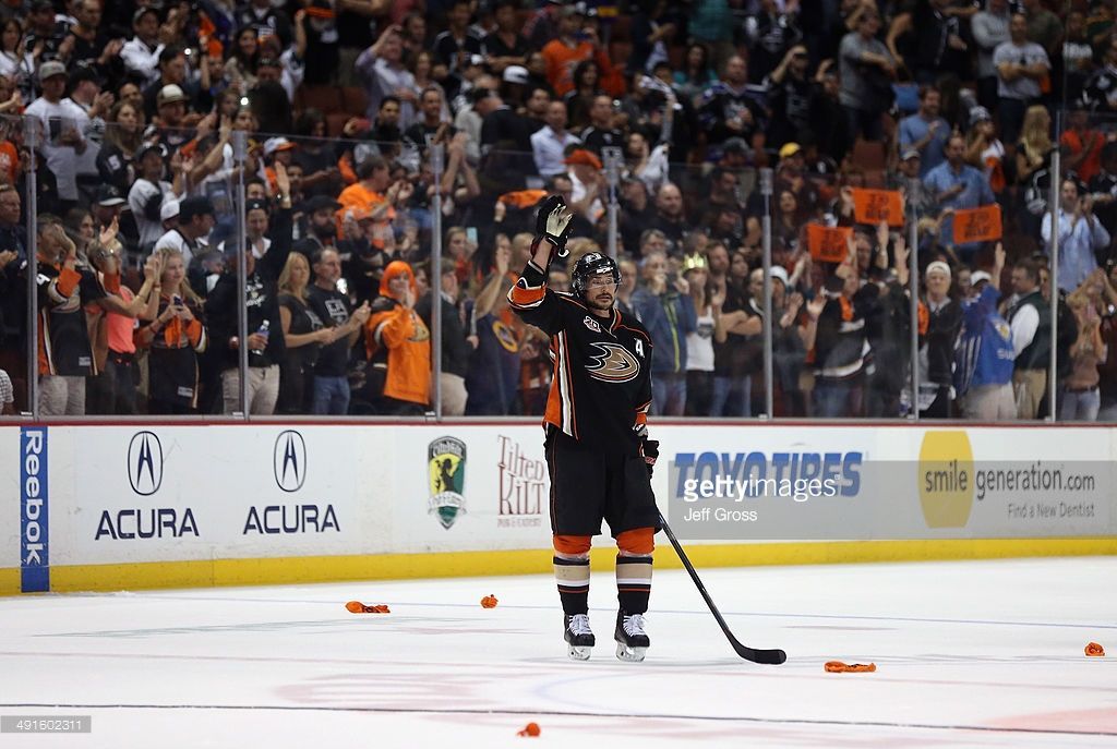 Today in Anaheim Ducks history tweet media