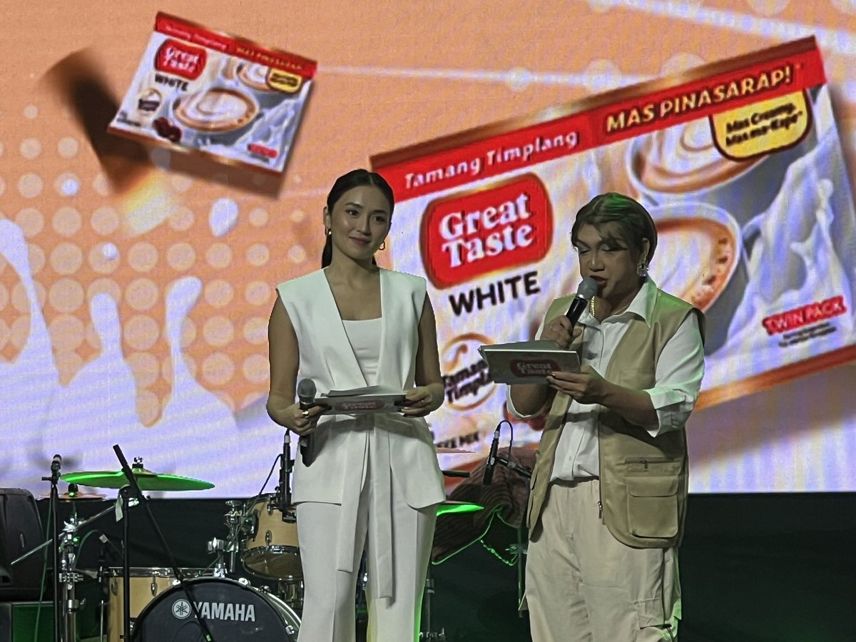 OfficialKBB's tweet photo. First game: Tamang Timpla Panalo 🤍

#KathrynBernardo #KathrynForGreatTasteWhite #TamangTimpla https://t.co/HUD4whBYQC
