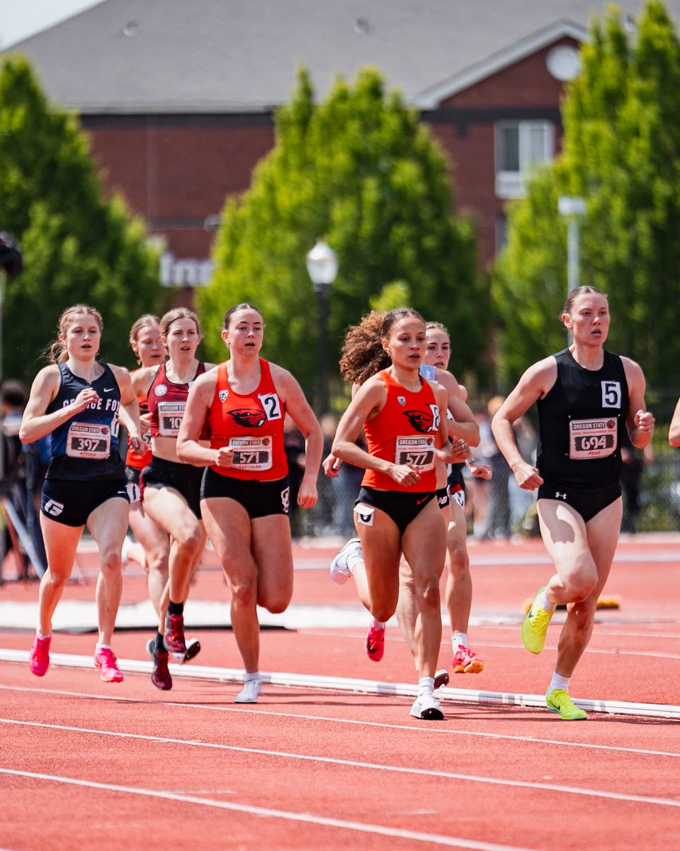 BeaverTFXC's tweet image. Big night in Newberg 🤩
800 Meters:
Jillian Brown - 2:05.42 (Improves OSU #2, New NCAA West #41)
Maya Baechler - 2:07.80 (OSU #5)
1,500 Meters
Sage Brooks - 4:24.19 (PB)
Noemi Lundgren - 4:26.28 (PB)