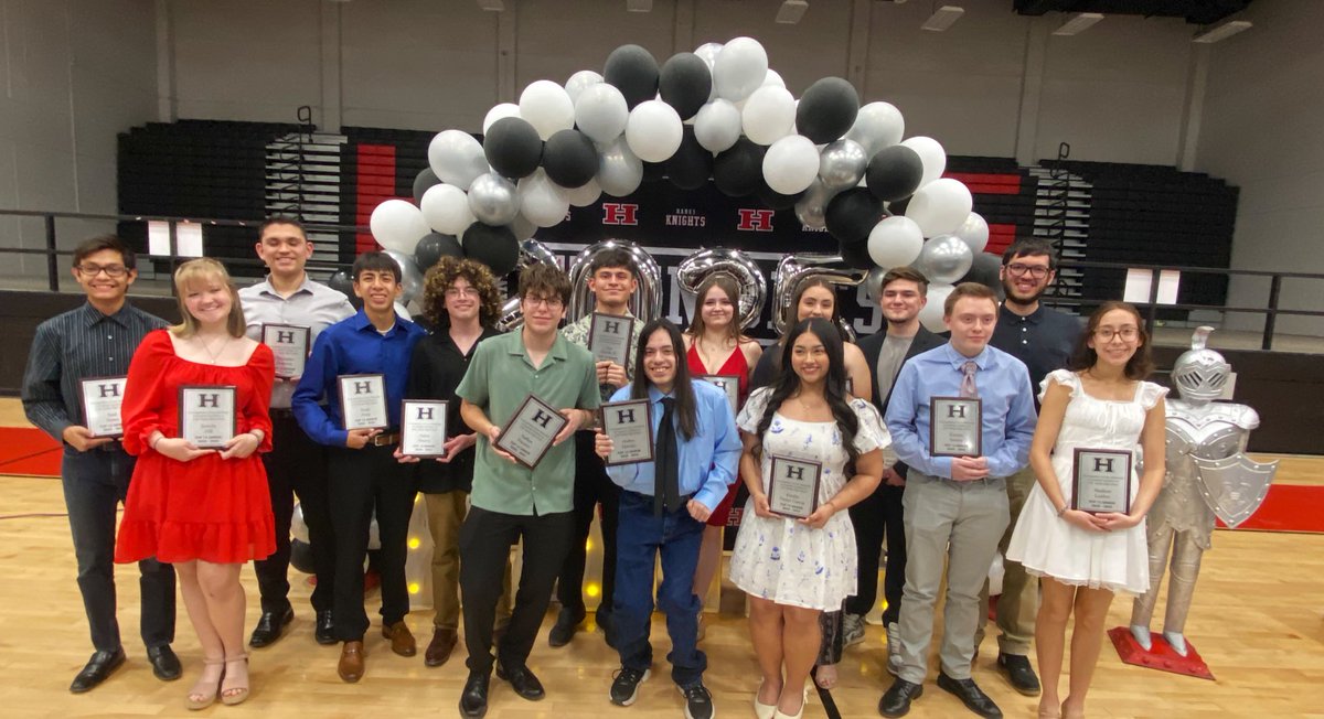 J.M. Hanks High School (@jmhankshigh) on Twitter photo Keeping up with the beautiful tradition that is the Top Fifteen Dinner. 🎓🏰
We honored seniors & welcomed their Impact Educators as we celebrated their academic accomplishments.
Congrats, Kingdom of 2025!
<a href="/fabyarras/">Fabiola Ruiz-Arras</a> | <a href="/BrendaChR1/">Brenda Chacon-Robles, Ed.D.</a> Keeping up with the beautiful tradition that is the Top Fifteen Dinner. 🎓🏰
We honored seniors & welcomed their Impact Educators as we celebrated their academic accomplishments.
Congrats, Kingdom of 2025!
<a href="/fabyarras/">Fabiola Ruiz-Arras</a> | <a href="/BrendaChR1/">Brenda Chacon-Robles, Ed.D.</a>
