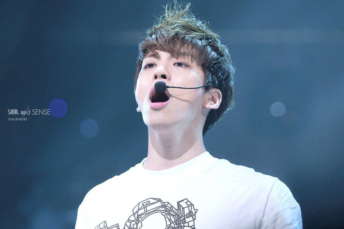 120322
#종현 #샤이니 #JONGHYUN #SHINee