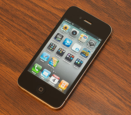 lovejectum's tweet photo. hello iphone4. hi. https://t.co/ickbS45zXv