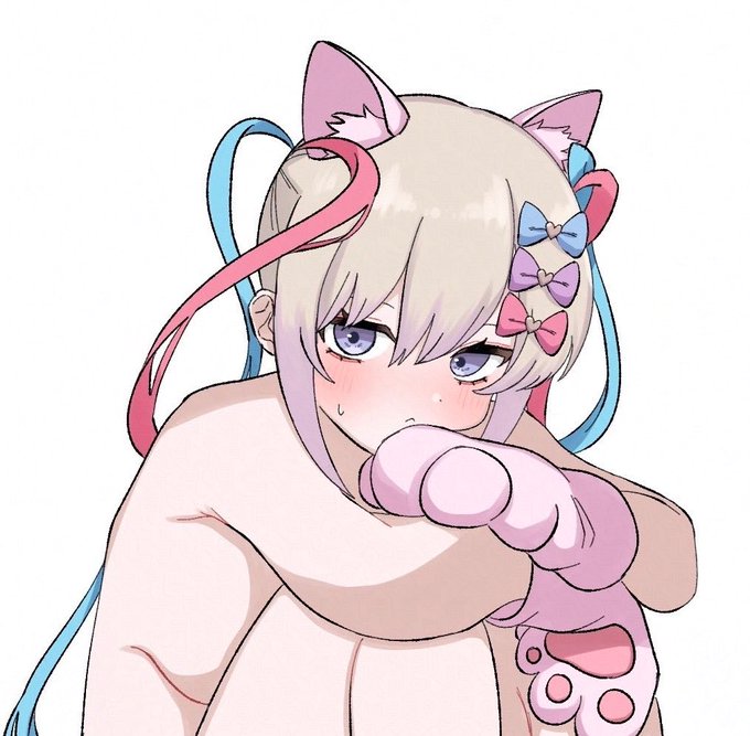 🐈🎀
#NEEDY_GIRL_OVERDOSE 