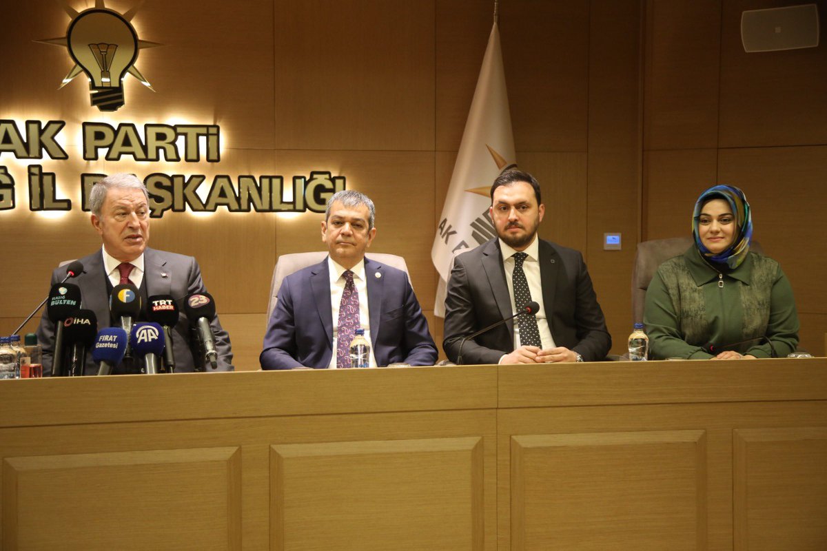 Türkiye Büyük Millet Meclisi Milli Savunma Komisyonu Başkanı, Kayseri Milletvekilimiz Sayın Hulusi Akar’ı İl Başkanlığımızda ağırlayarak teşkilatlarımızla bir araya geldik.