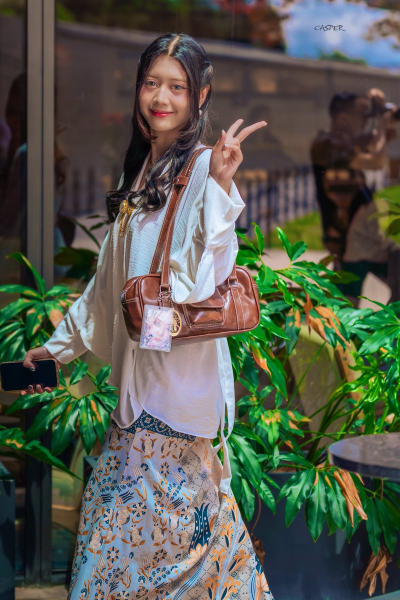 cspr_cam's tweet photo. Peace✌🏻
Devi🧚🏻♀️
120425 || KLP Time Competition @ LaLaport BBCC
@ningtaradevi
#DeviKLP48 #KLP48 #KLPTime #KLP48Time https://t.co/lCcltfDxvr