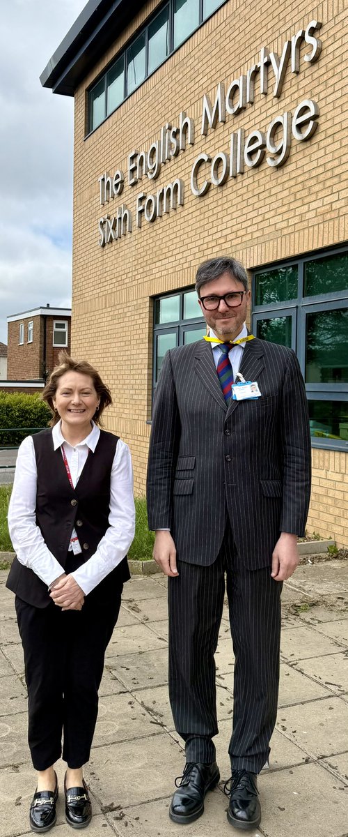 Hartlepool sixth form law students ask fantastic questions to gain an understanding of the magistracy and its diversity. Thanks to Ms Morton for her invitation, again. #dcrm #countydurham #hartlepool #englishmartyrs #magistrate