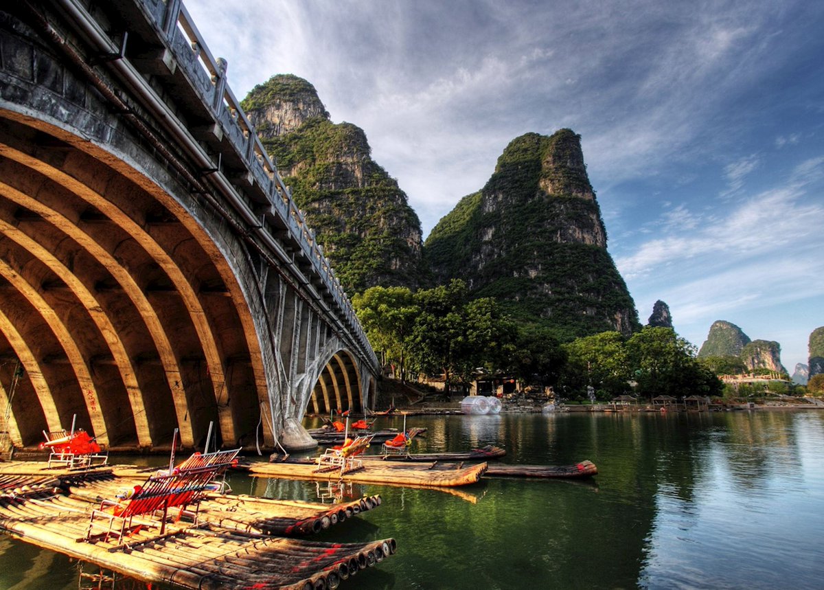 travological's tweet photo. Misty karst mountains, bamboo rafts &amp; ancient rivers. 🛶⛰️
Explore Guilin, China in our latest 501 Must Visit Destinations post.
This isn’t just a place—it’s poetry in motion.
Read here → https://t.co/TY8Pyrct7K

#TravelAsia #Guilin #LiRiver #501Destinations https://t.co/wlUjL21aDv