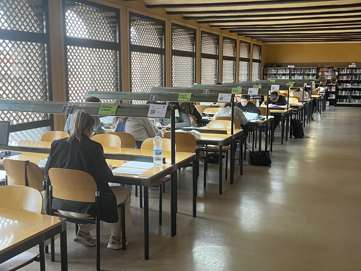 👩‍🎓 Para facilitar el estudio de nuestros alumnos en esta época de exámenes, entre el 19 de mayo y el 6 de junio, ampliamos el horario de nuestra biblioteca.

📚 Las instalaciones estarán abiertas en horario ininterrumpido de lunes a viernes de 9 a 20.50 horas.
