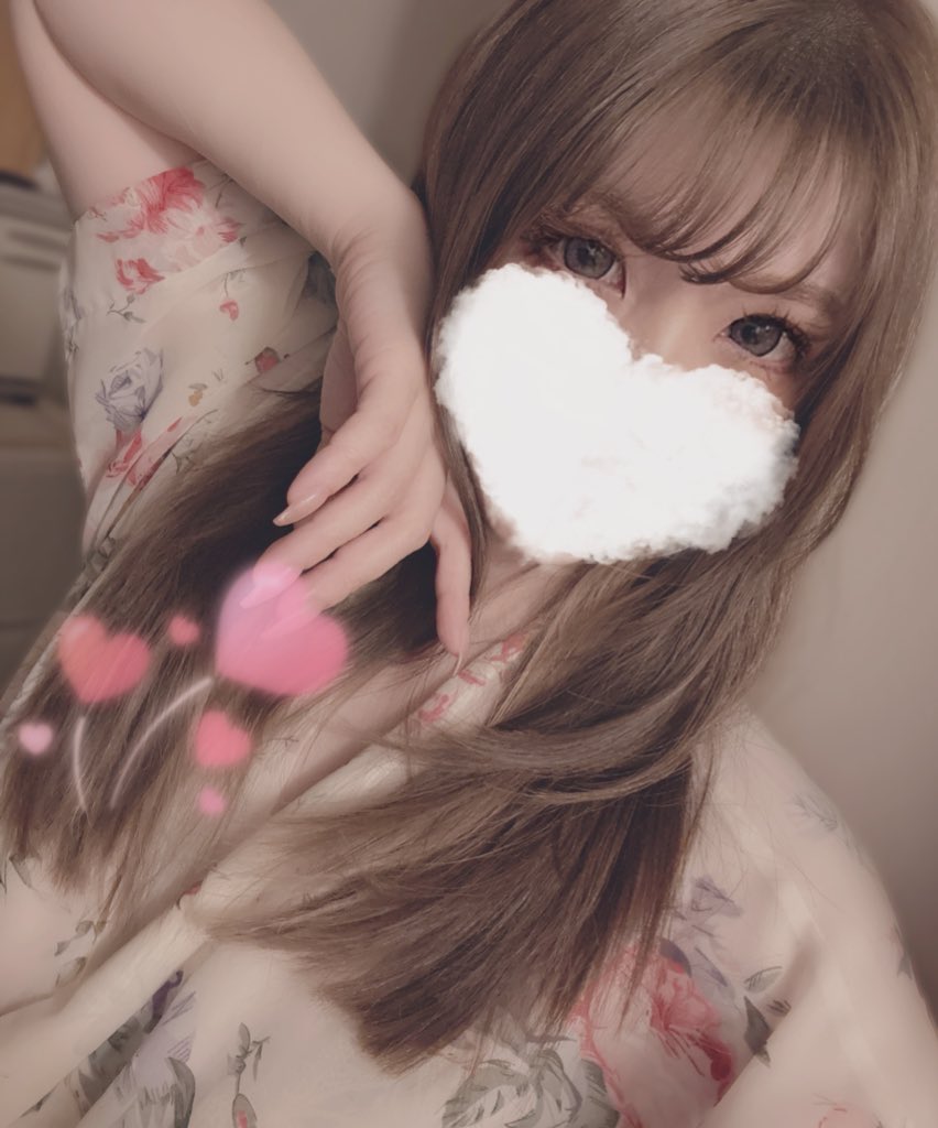 otonatic_emiri1's tweet photo. こんにちは❣️
今週暖かい日が続いてますね🌸
水分補給しっかりしましょうね✨
本日18時30分からお部屋います🐰
ご予約お待ちしています‼️ https://t.co/zULGRlA6ng