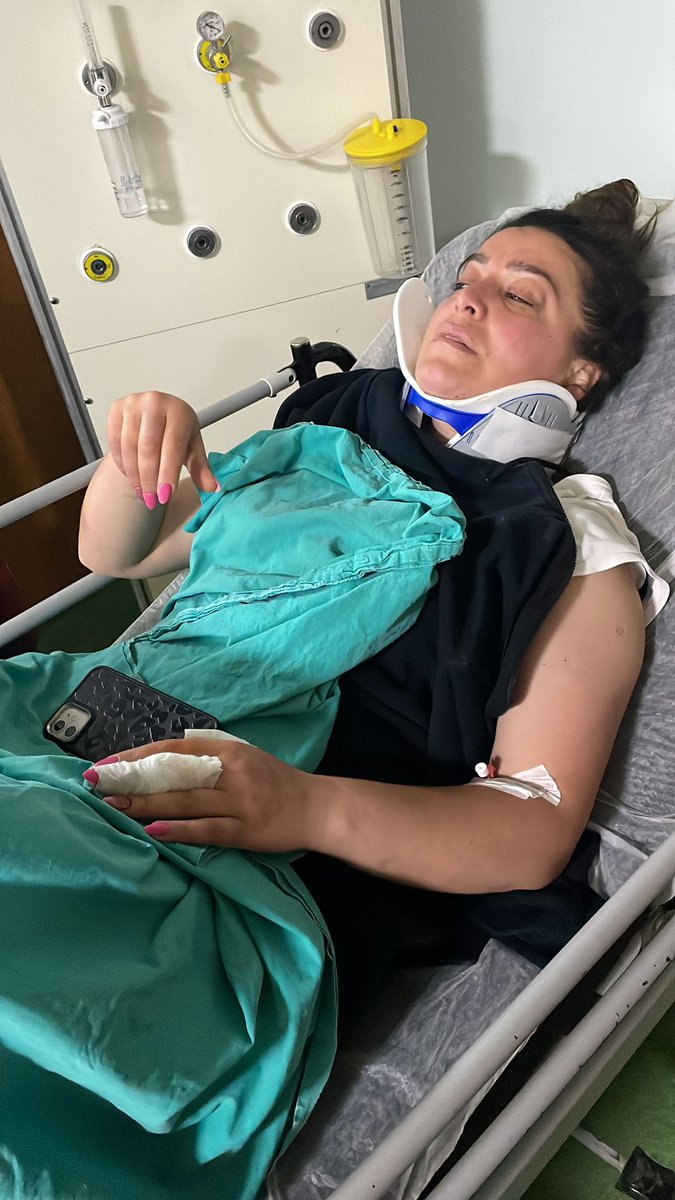 Yasadan cesaret alan cani ruhlular, “devlet verdi yetkiyi” diye hayvanlara şiddet, vahşet uygulayarak katletti!

Hep söyledik ve söylemeye de davam edeceğiz! “İnsana şiddetin ön habercisi hayvana şiddettir!”

Ordu Ünye’de de, sokak canlarına sahip çıkıp besleme yapan Gülten