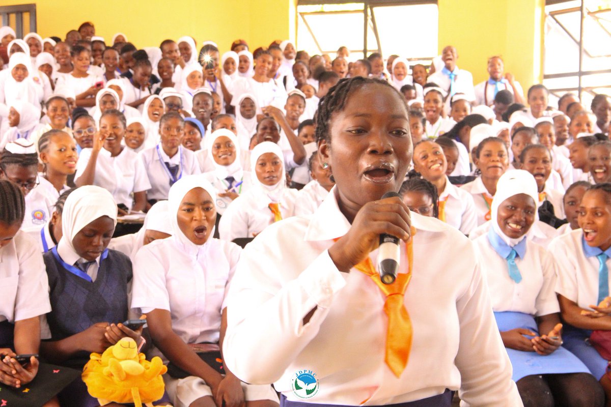 theophilusadegb's tweet photo. Campus 3.0 landed at Osun State College of Health Technology, Ilesa — and it was an unforgettable experience!
Massive thanks to @PEPFAR for sponsoring this impactful initiative and to @jdpmcosogbo1 for delivering such powerful, engaging sessions. #GenZgettested https://t.co/FMZQBy4TDh