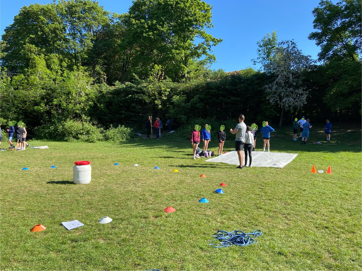 TaylormadeOL's tweet photo. Y6 @BrockholesCofE have started their ‘end of SATS’ day! 😃 https://t.co/y93v4oW1tX