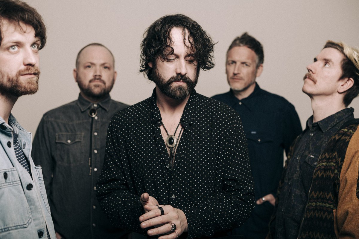 "Newport’s finest deliver the ‘difficult’ sophomore album with tenacity and panache" 

8/10 #AmericanaUK Review 

Thanks Fred Arnold for the fantastic review of the ace 
<a href="/JoeKellyMusic/">Joe Kelly</a> LP 'Cast Me Down' which is available now 
via <a href="/dirtycarrotrecs/">Dirty Carrot Records 🥕</a> 💥 

americana-uk.com/joe-kelly-the-…