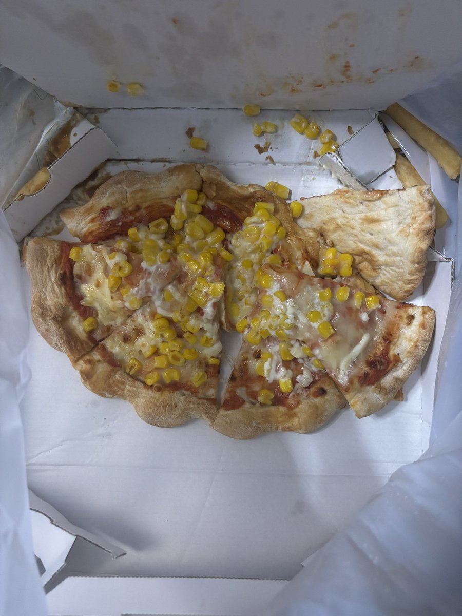 school_bag_hide's tweet photo. うわーピザが1番ひどい？ポテトもハンバーグのソースもどこかに行っちゃってますが https://t.co/N8LgeS6F2a
